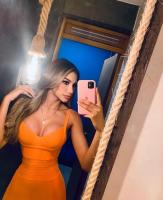 657339213: Chica busca chico en Ibiza