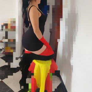 Chica busca chico en Sevilla: 