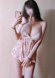 664295585: Chica busca chico en Mallorca