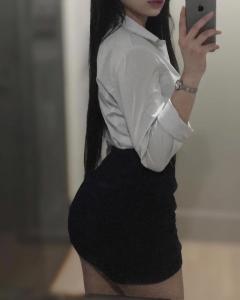 614776939: Chica busca chico en Barcelona