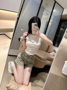 614776939: Chica busca chico en Barcelona