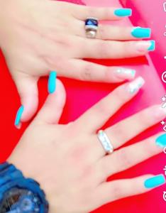 631089351: Chica busca chico en Barcelona