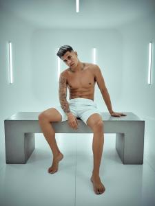 662189149: Chico busca chica en Madrid