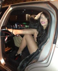 613584707: Chica busca chico en Barcelona