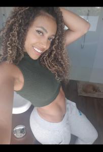 602872012: Chica busca chico en Barcelona