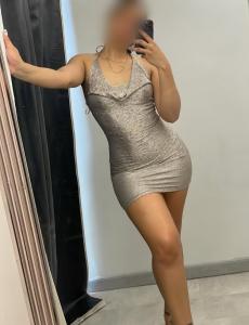 607984131: Chica busca chico en Gerona