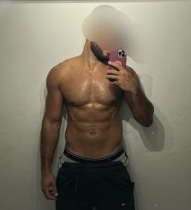 604190090: Chico busca chica en La Coruña