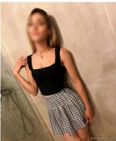 641445638: Chica busca chico en León