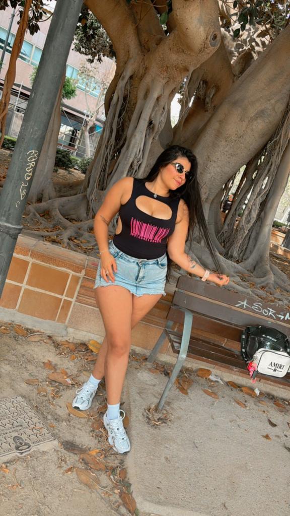 Chica busca chico en Valencia: Chica busca chico