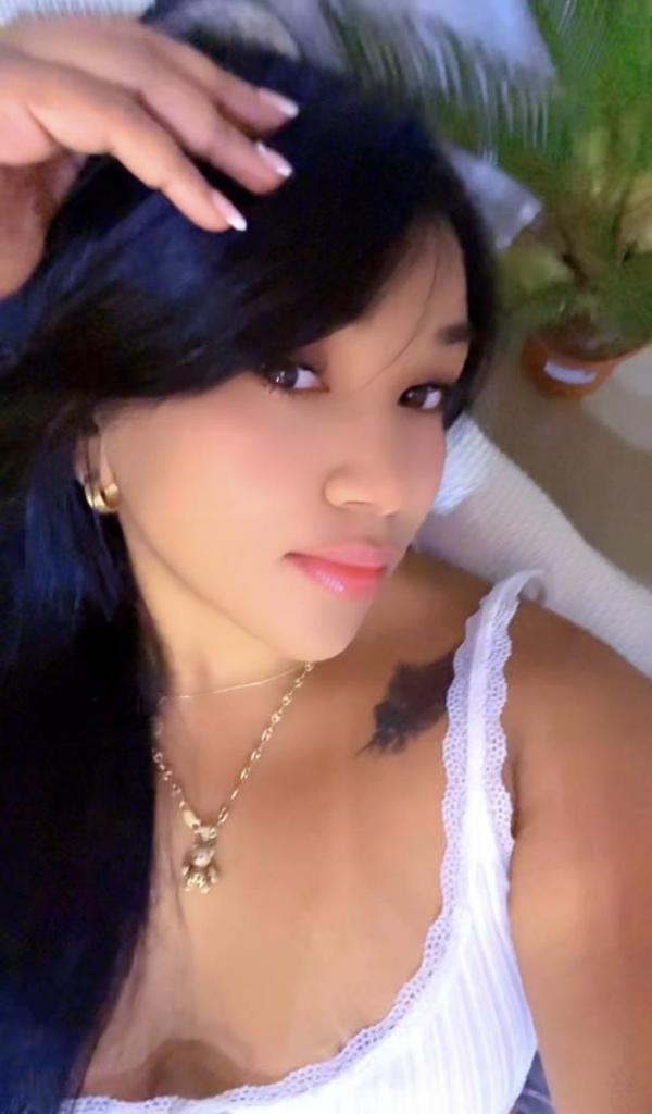 Chica busca chico en Granada: Chica busca chico