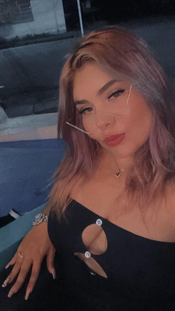 655696581: Chica busca chico en Huelva