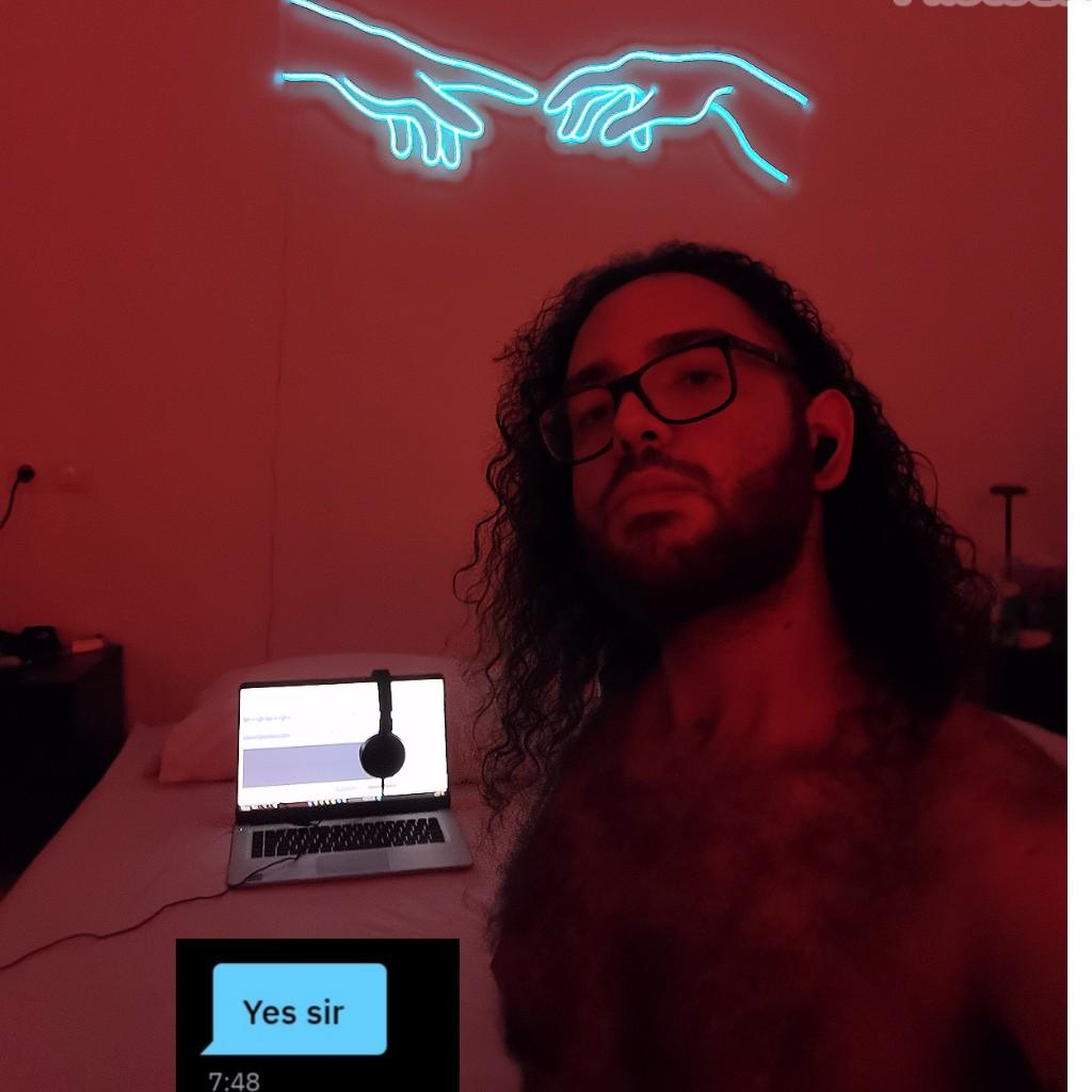 663993864: Chico busca chica en Barcelona