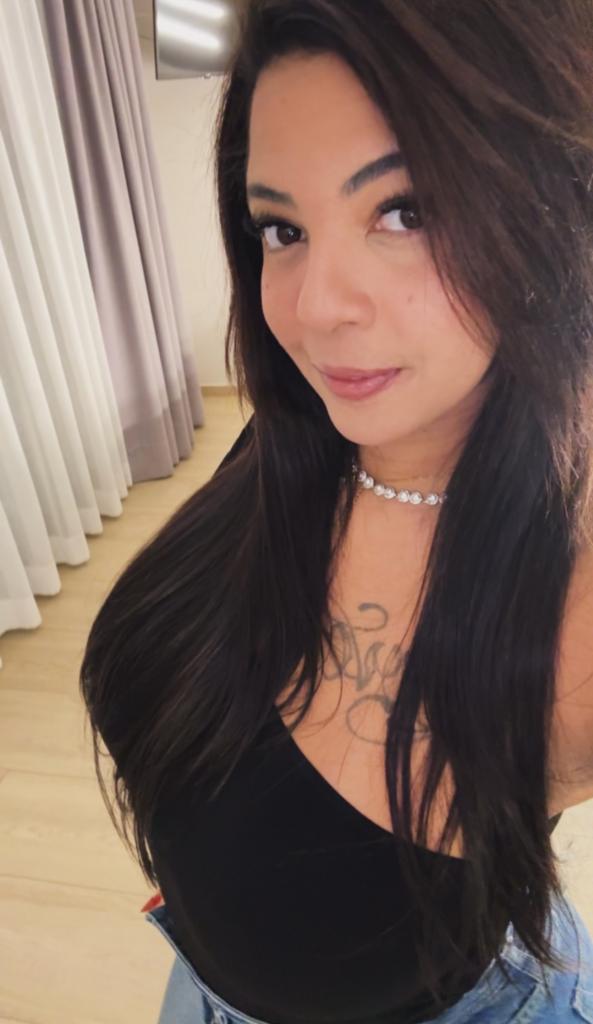 632169533: Chica busca chico en Pontevedra