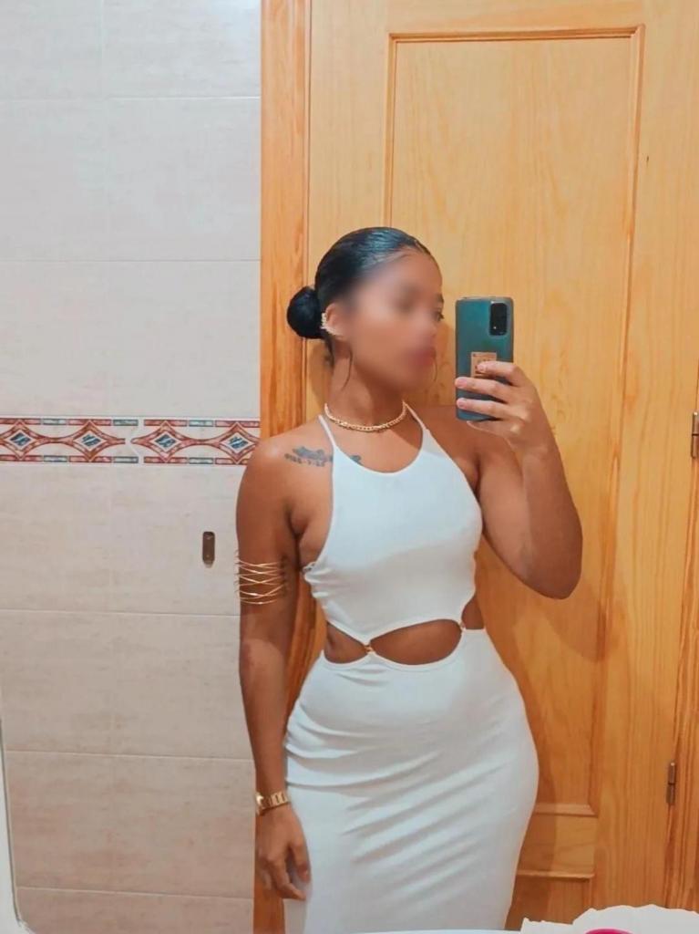 641364500: Chica busca chico en La Rioja