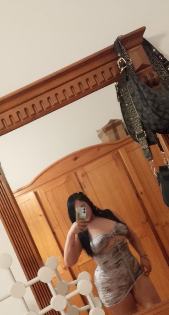 742093506: Chica busca chico en Cantabria