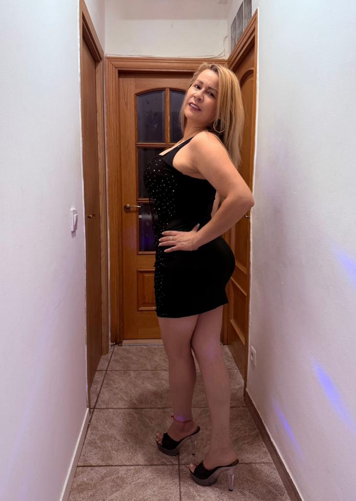 614770988: Chica busca chico en Madrid