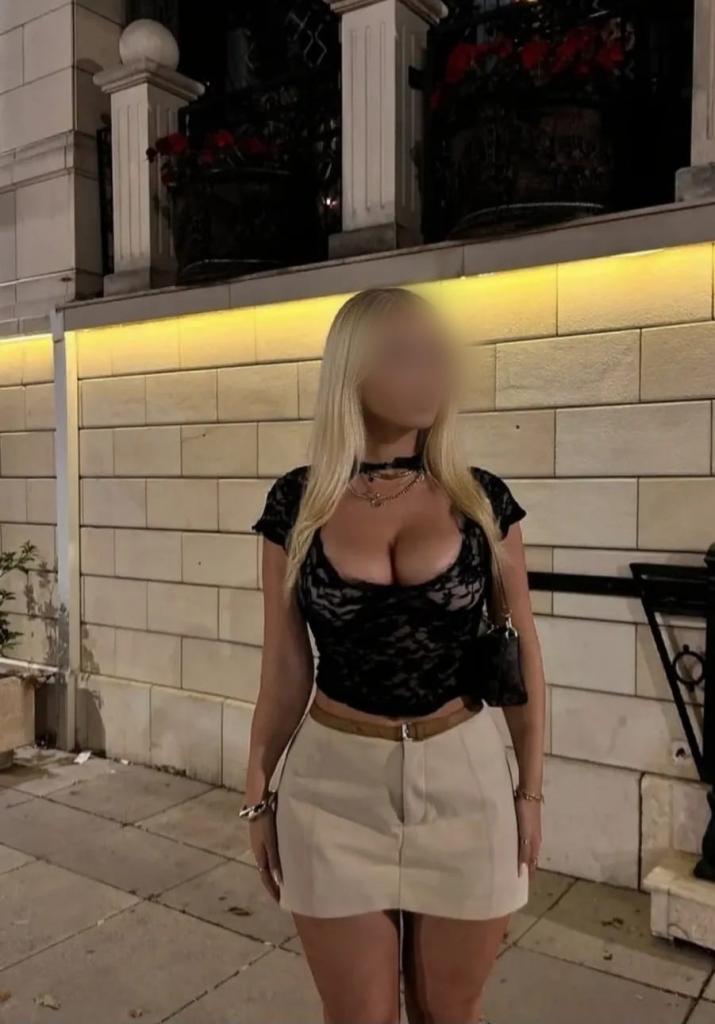 631199820: Chica busca chico en Cantabria