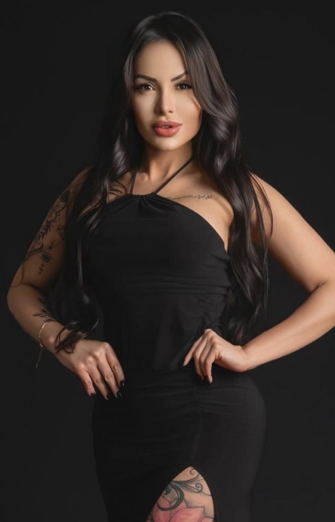 Chica busca chico en Alicante: Chica busca chico