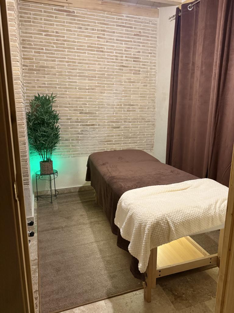 632756045: Chica busca chico en Tarragona