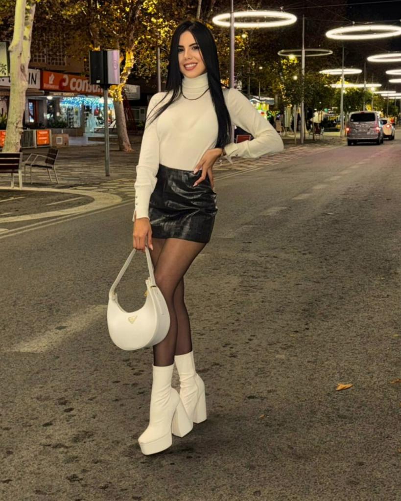 643457305: Chica busca chico en Mallorca