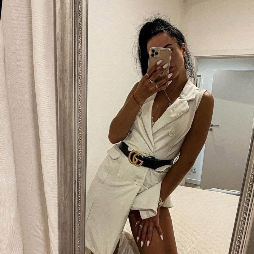 607587350: Chica busca chico en Málaga