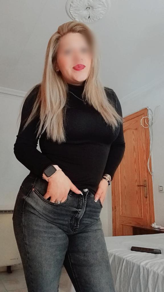 605487093: Chica busca chico en Granada