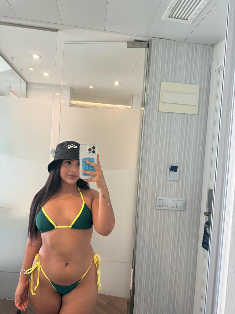 Chica busca chico en Valencia: Chica busca chico