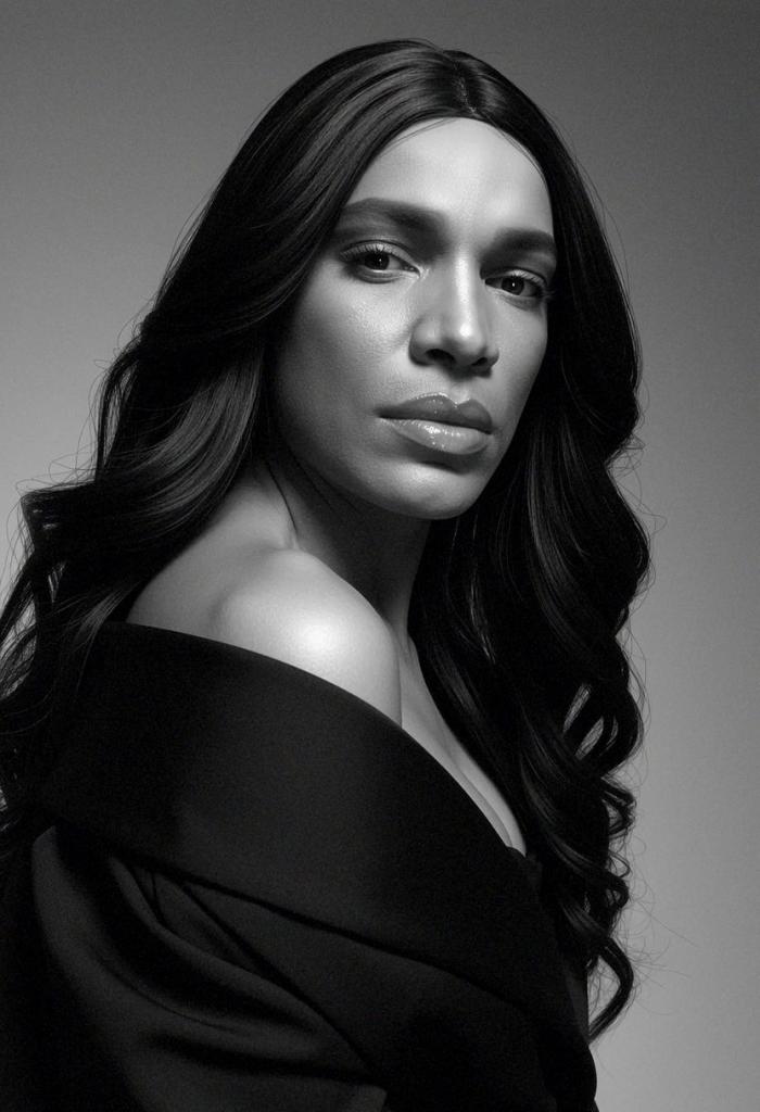 624157769: Transexual en Gerona