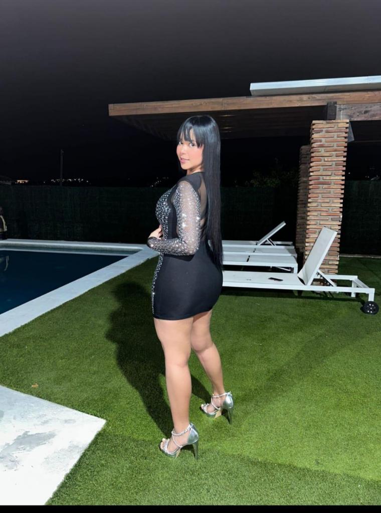 664243939: Chica busca chico en Granada