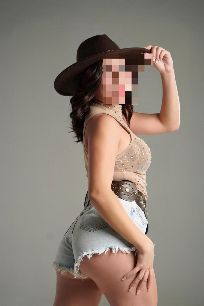 Chica busca chico en Tenerife: 