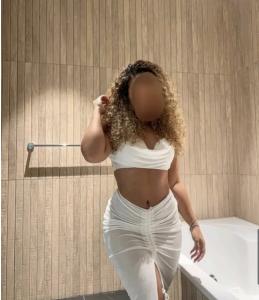 614641582: Chica busca chico en Huelva