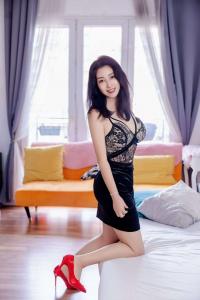 722829199: Chica busca chico en Gerona