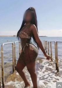 614705651: Chica busca chico en Gerona