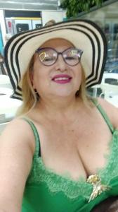 672988631: Chica busca chico en Alicante