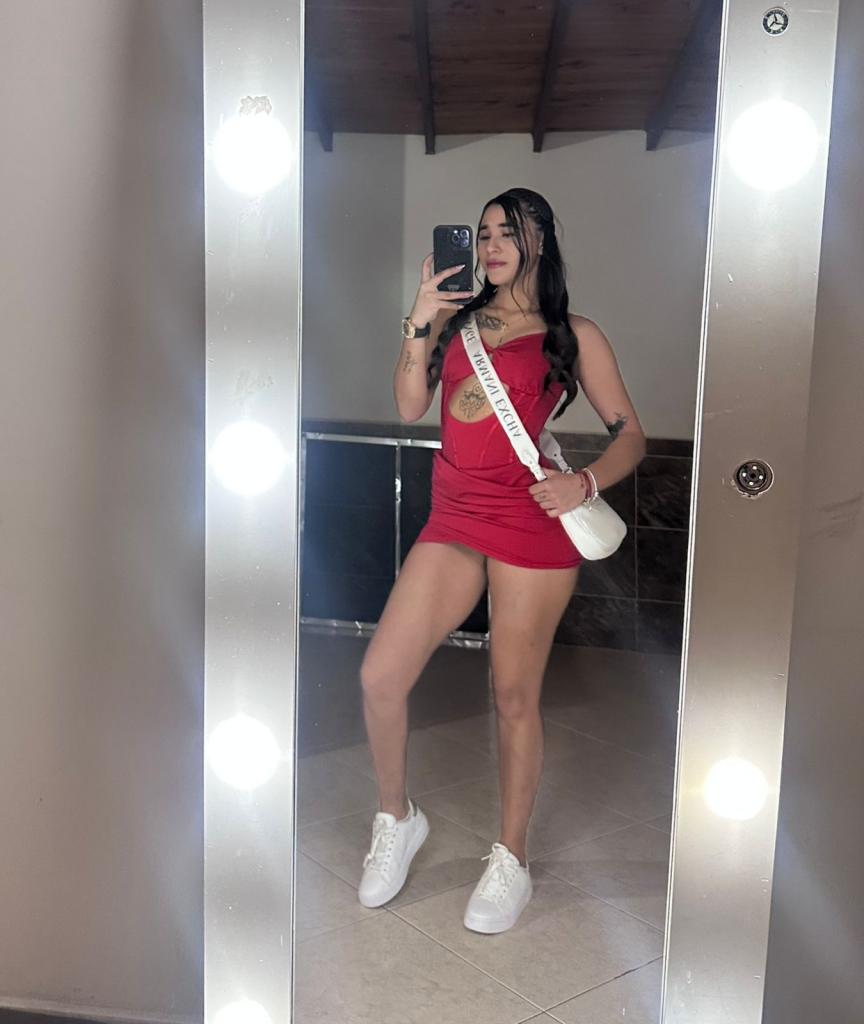 624796383: Chica busca chico en Tenerife