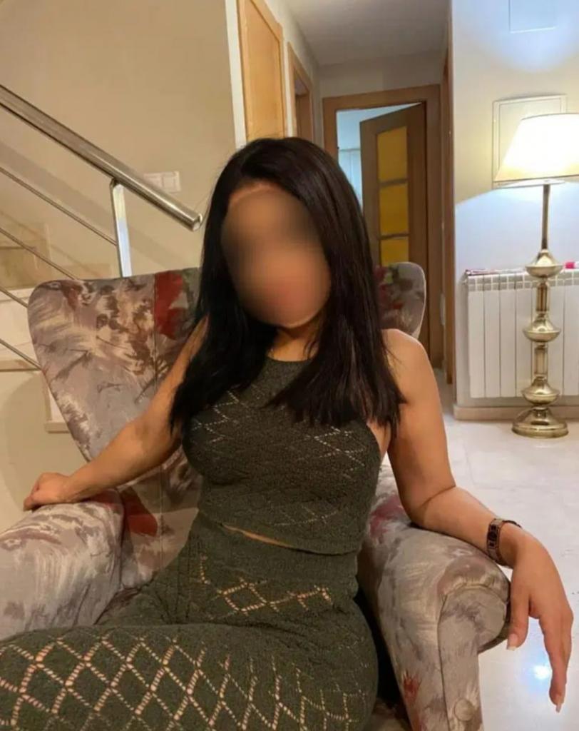 604866947: Chica busca chico en Málaga