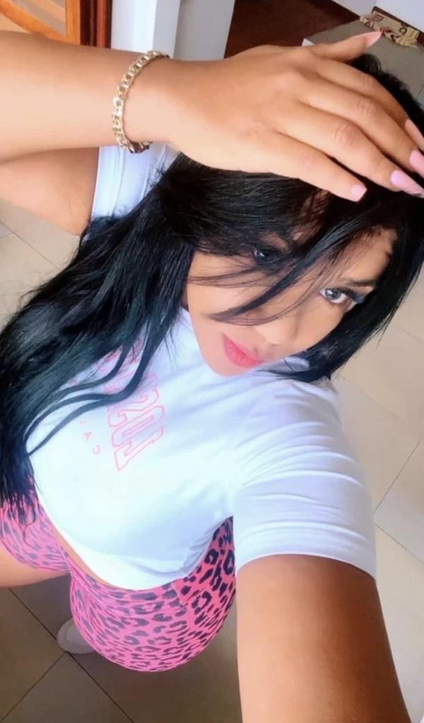 Chica busca chico en Granada: Chica busca chico