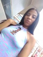 614554861: Chica busca chico en Sevilla