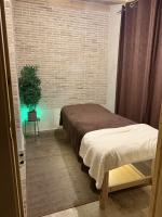 632756045: Chica busca chico en Tarragona