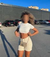 614670681: Chica busca chico en Sevilla