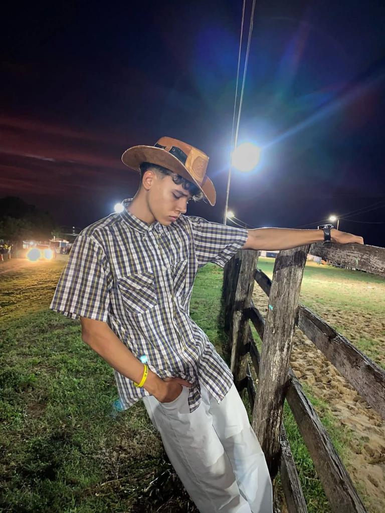 Chico busca chica en Tenerife: 