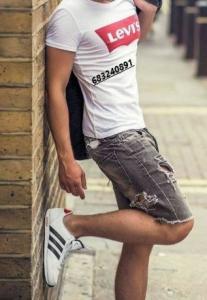 683240891: Chico busca chica en Sevilla