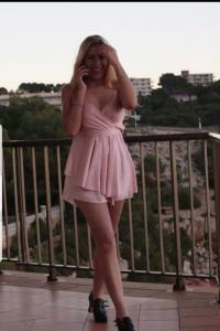 610794739: Chica busca chico en Málaga