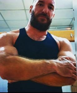 603897404: Chico busca chica en Valladolid