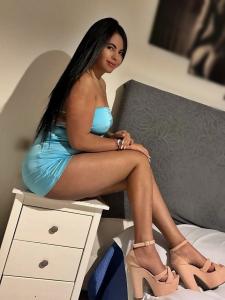 662336518: Chica busca chico en Ibiza