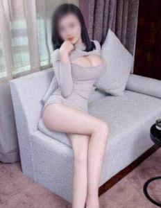 602199035: Chica busca chico en Barcelona