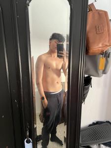 Chico busca chica en Zaragoza: 