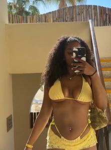 613342899: Chica busca chico en La Coruña