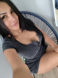 647312444: Chica busca chico en Cádiz