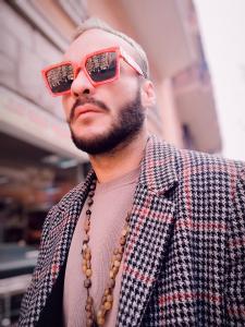 672036769: Chico busca chica en Barcelona